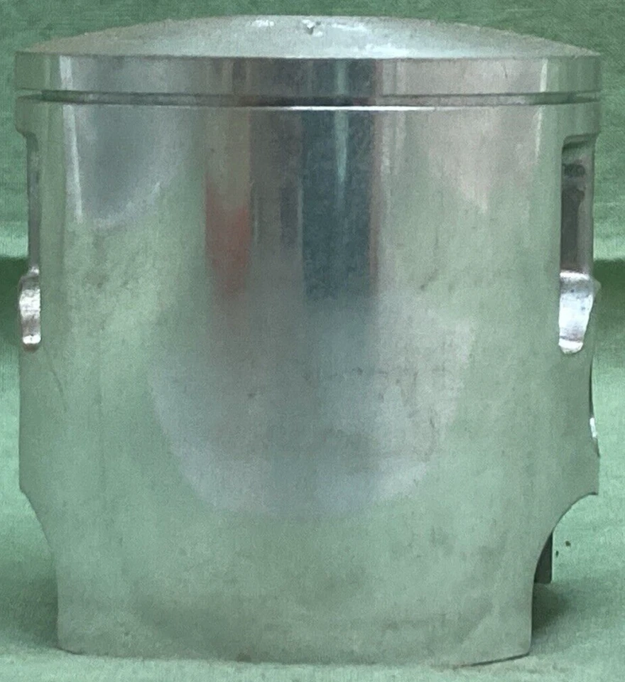 NUEVO PISTÓN GENUINO YAMAHA 383-11631-01-97 PARA TZ250 TZ350 Foto 4 de 4