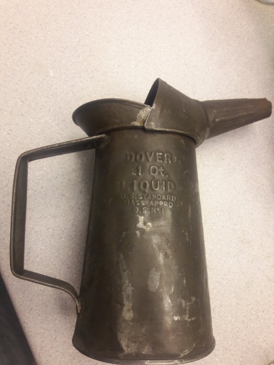 Antique Dover 1 Qt Liquid U.S. Standard MASS. APPRD Oil Can/Funnel