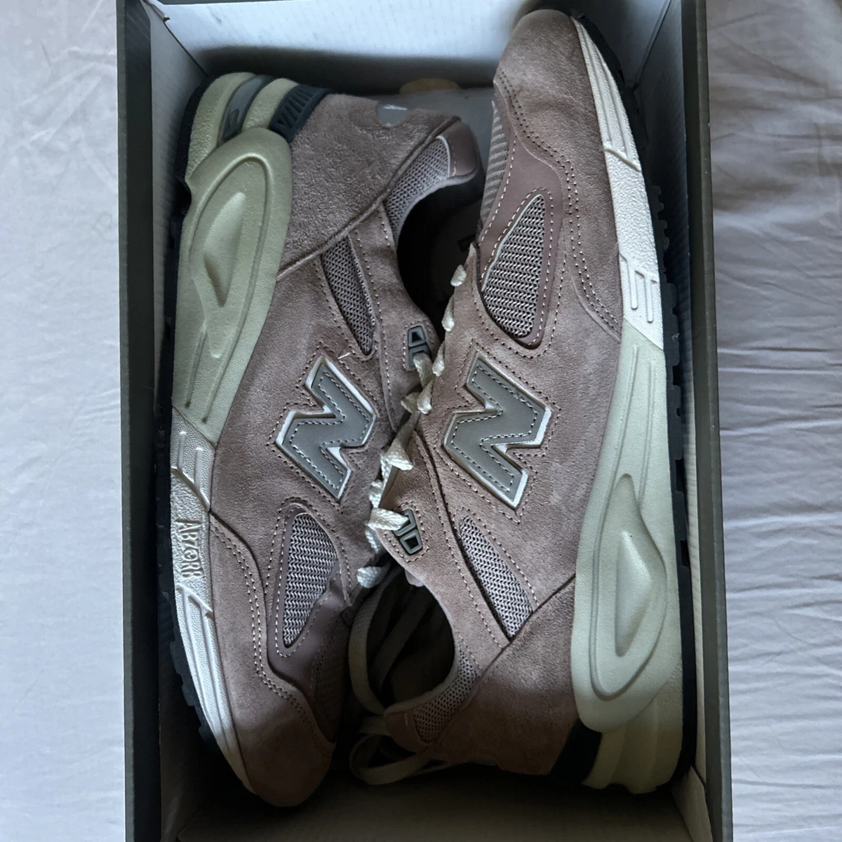 New Balance KITH x 990v2 Made in USA Dusty Rose for Sale
