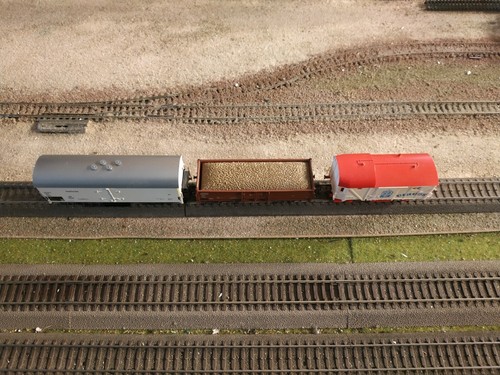 TRIX - PIKO VAN WAGONS, SCALE HO - Picture 7 of 10