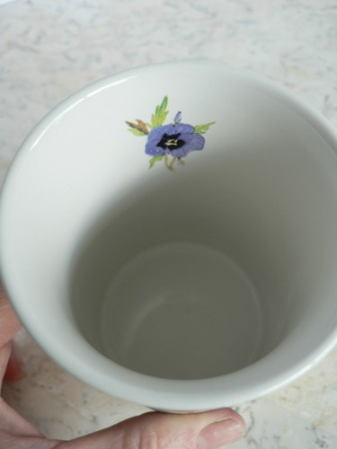 Valerie Pfeiffer Mug "PANSIES" Coffee Tea Floral Capilano - Bild 5 von 6