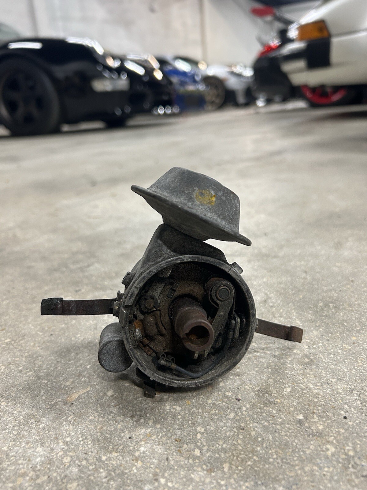 BMW 2002 M10 Vacuum Advance Distributor 0231180008 for sale online  