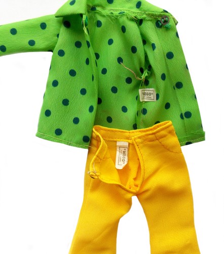 1970 BROADWAY JOE NAMATH 12" mego football figure -- GREEN SHIRT & YELLOW PANTS - Picture 2 of 9