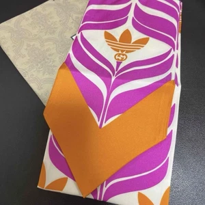 Gucci adidas Collaboration Foulard Rose Neuf avec étiquettes Femme