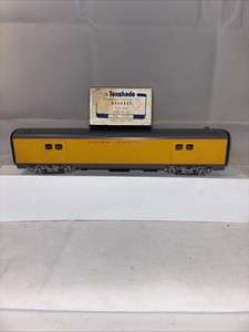 HO Brass Tenshodo Streamlined Passenger Car Baggage Flush Side Preowned #423