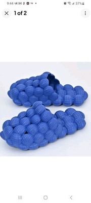 Women s Size 10 Bubble Golf Ball Peanut Slipper Sandal Slides Unisex