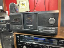 Sony CDP-CX235 CD Changer 200 Compact Disc Player Mega Storage W/Remote