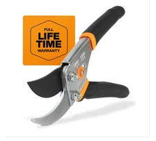 Fiskars Bypass Pruning Shears, 5/8-Inch Cut Capacity Garden Clippers