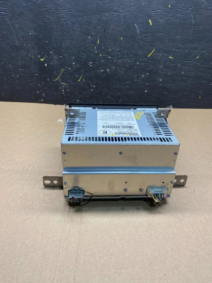Nissan Pathfinder Armada AM FM 2008 2012 receptor de radio CD OEM T1238 DG Foto 4 de 4