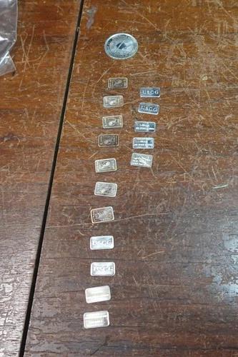 LOT OF SILVER BULLION ROUND/BARS-1/2 OZ ROUND 16 1 GRAM BARS-DUPES #50