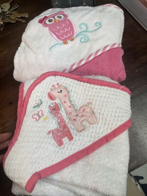 Chick Pea two pieces baby towel white graphic print & I Owl Print Pink