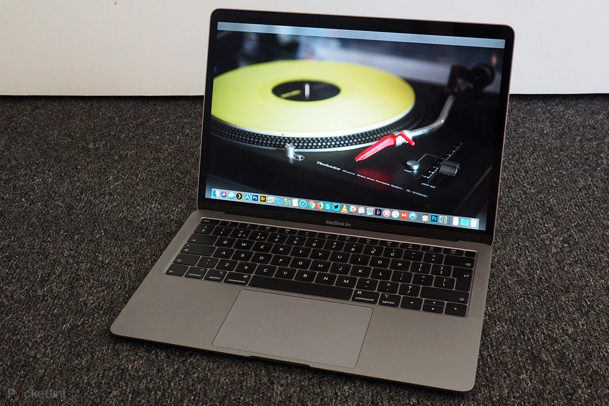 Macbook Air Retina ２０１８　16GB SSD512GB Amazon.com: Apple 2018 MacBook Air with 1.6GHz Intel Core i5