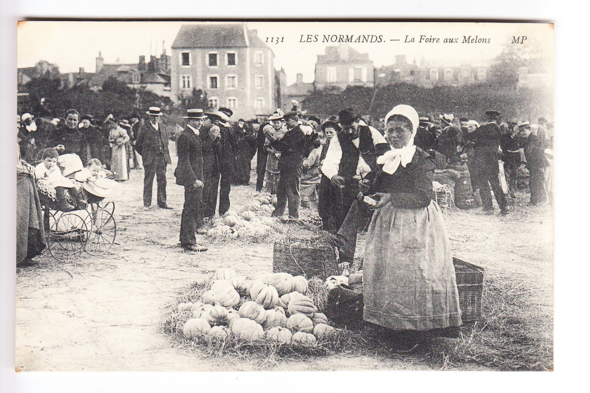 LA NORMANDIE - Le Marché aux Oeufs - Carte postale ancienne et vue d