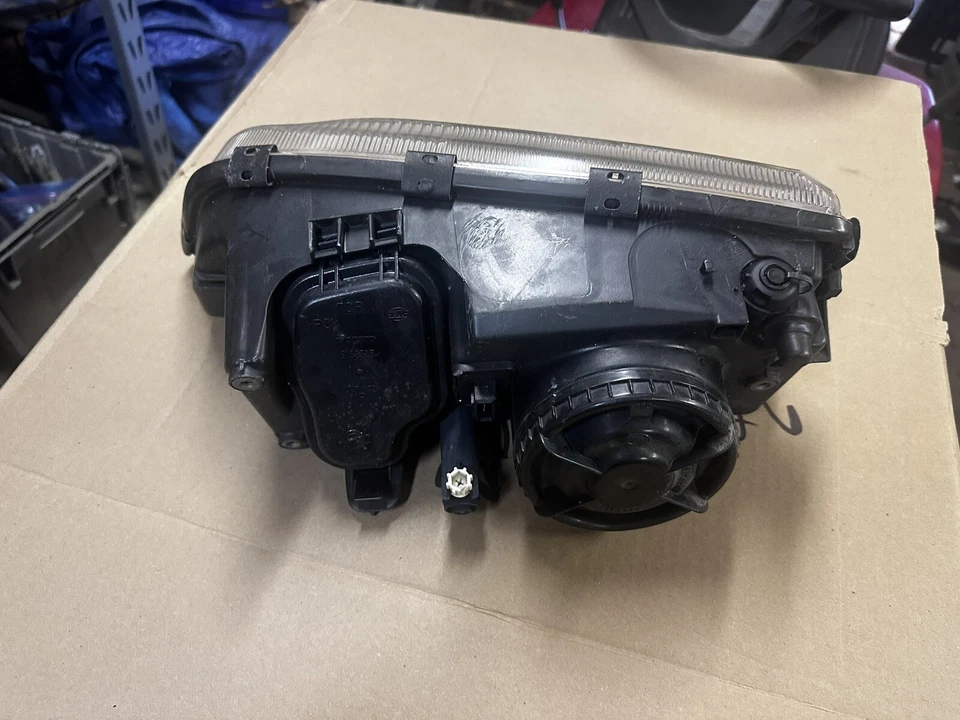 Faro derecho volvo s70 v70 1998-2000 bonito usado 1998-2002 c70 Foto 2 de 3