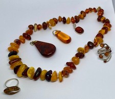 Beautiful Mixed Amber Gemstone Jewellery Set 3 Pendants 2 Rings 1 Necklace