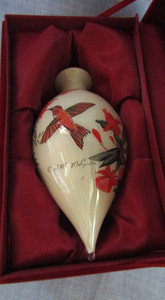 NE`QWA CLARE MACKIE ORIGINAL ART GLASS CHRISTMAS ORNAMENT HUMMING BIRDS SIGNED