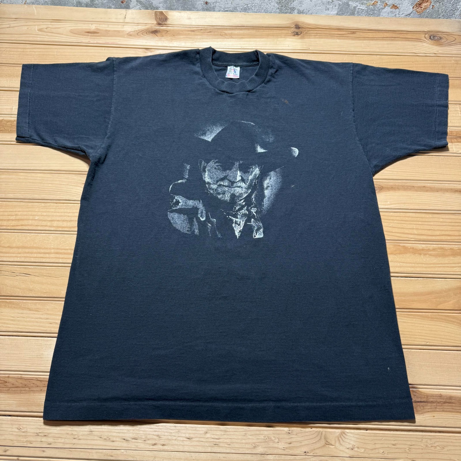 Vintage 90s Faded Willie Nelson Cowboy Western Graphic T-Shirt USA Made Size XL