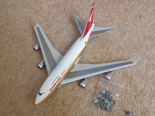 InFlight200 Boeing 747SP Qantas Australia VH-EAA Model - Picture 13 of 13
