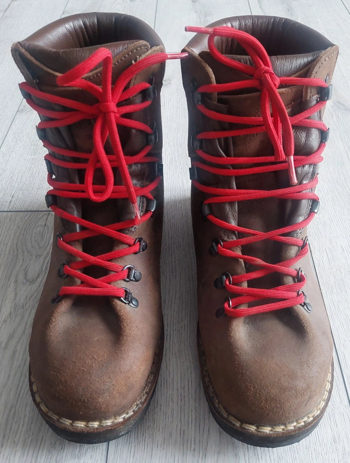 Monte Sport mountain boots, size EU 42, US 9, leather, 1992 VTG, used, Italy