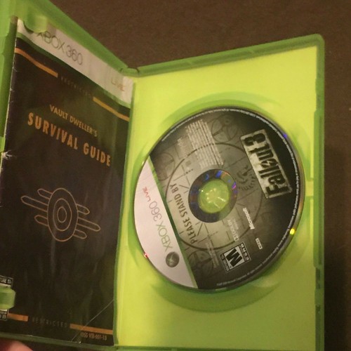 Microsoft XBox 360 Video Game Fallout 3 Rated M NICE - Picture 2 of 3