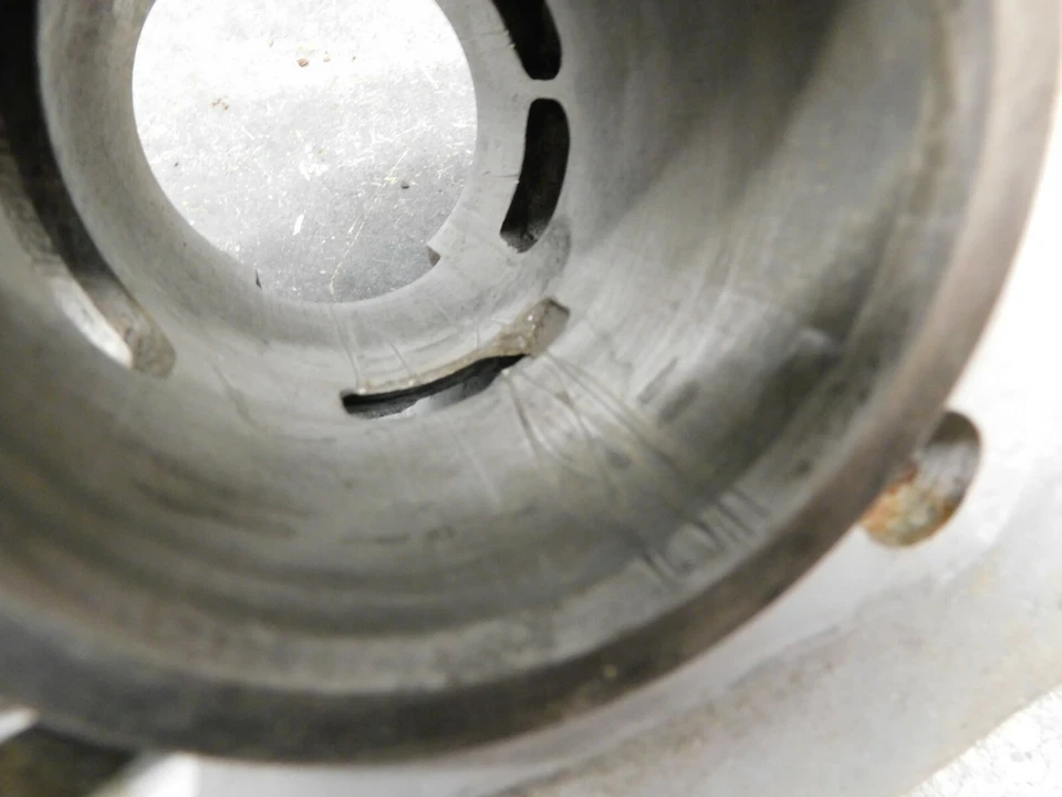 Suzuki TS 185 TS185 cilindro barril #2 2409 Foto 3 de 4