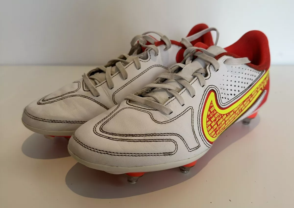 Nike studs top size 7