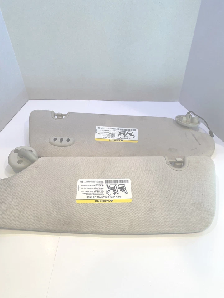 Juego de pares de parasoles grises para conductor y pasajero Volkswagen Routan 2009-2014 Foto 3 de 3