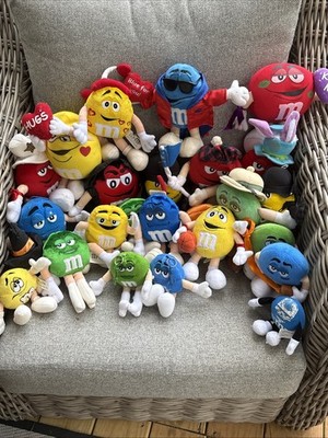 Huge Lot Of 25 Vintage M&M plush toys - M & M's dolls