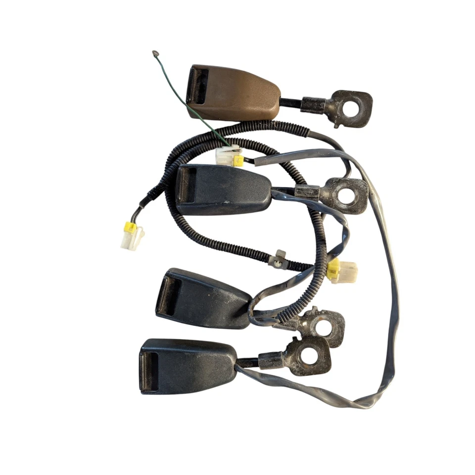1984-1986 Nissan 300ZX Z31 Driver Left Passenger Right Front Seat Buckles Lot - Image 3 of 4