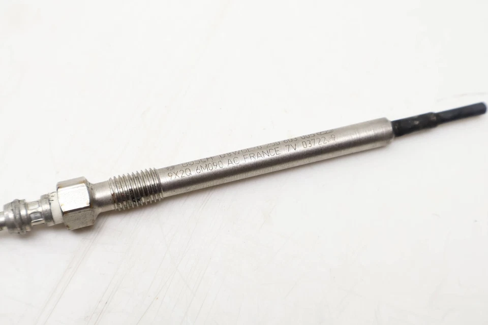 Land Rover Range Rover 2016-2021 3,0 L - bujía incandescente 9X2Q6M090Ac Foto 3 de 4