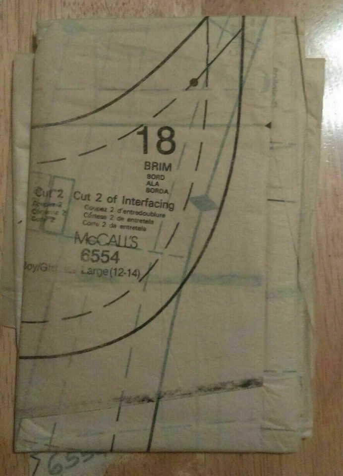 McCALL'S #6554 SIZE 12-14 BOYS OR GIRLS SHIRT SHORTS DUFFEL BAG & HAT PATTERN UC - Image 4 of 4