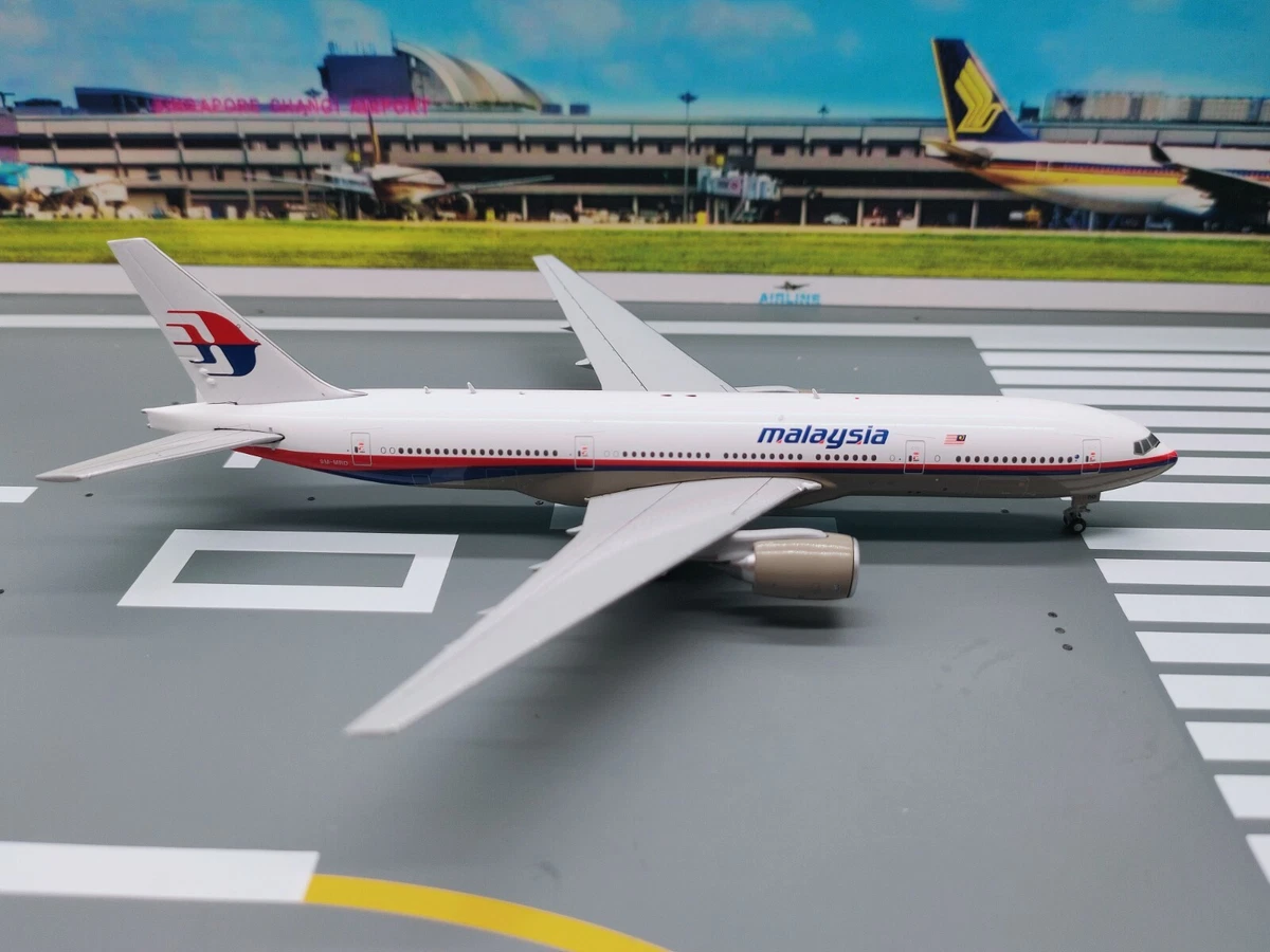JC Wings 1:400 Malaysia Airlines B777-200ER (MH370) 9M-MRO