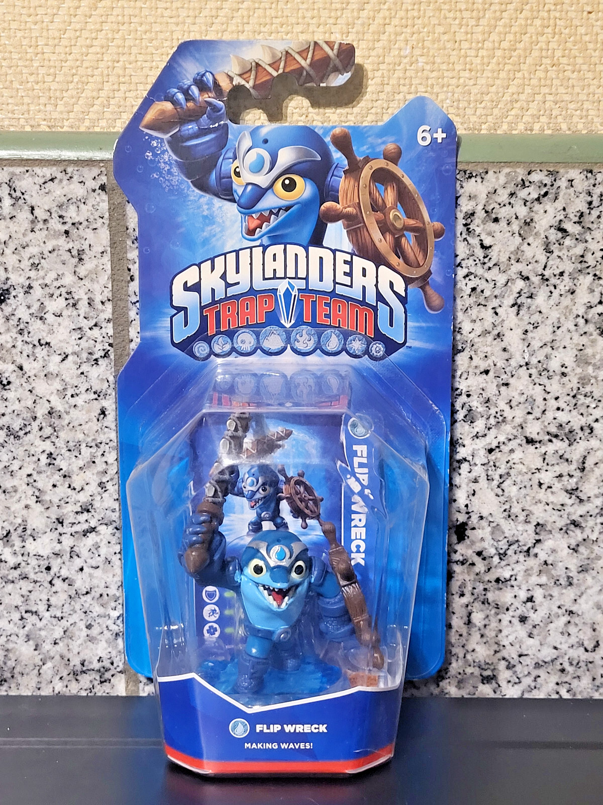 Skylanders Trap Team Flip Wreck figurine de jeu pour des après-midis en famille