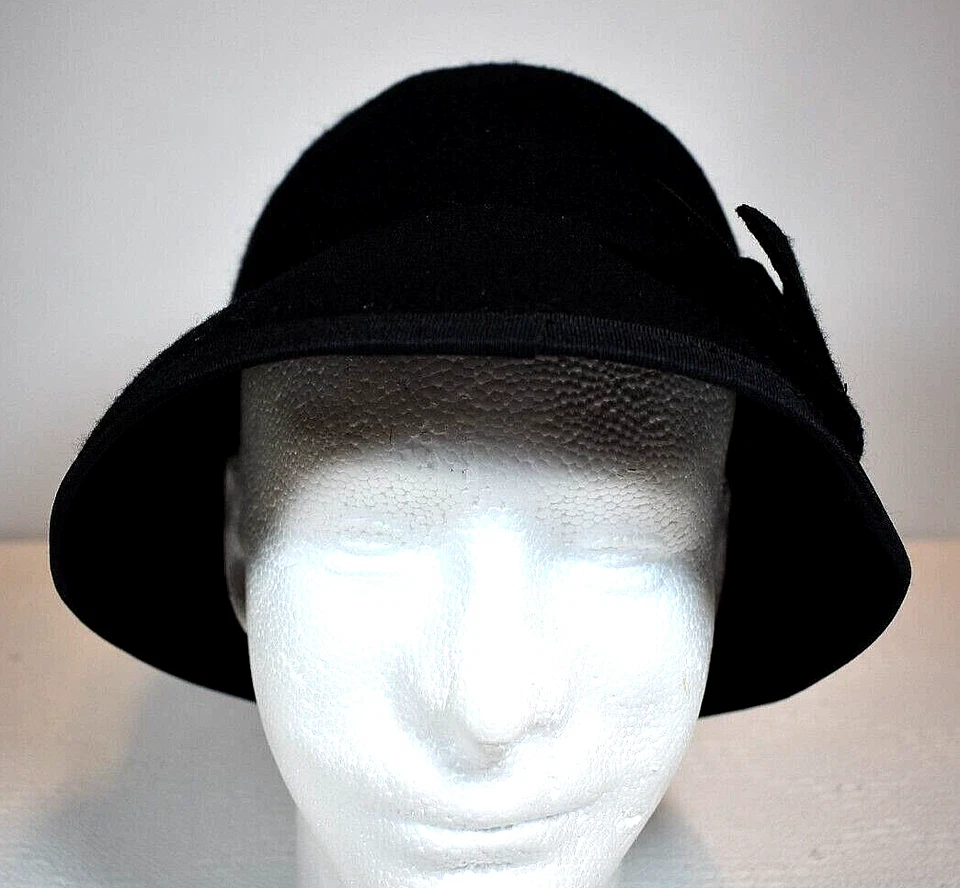 Sombrero de cubo Calvin Klein nuevo sin etiquetas negro de lana con lazo y detalles de botones plateados Foto 3 de 4