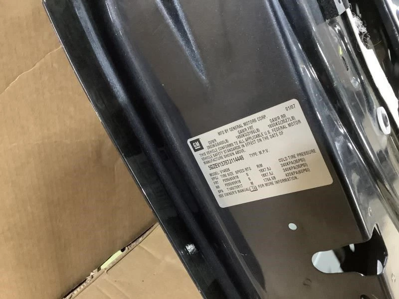 Saturn Outlook XE 2007 2009 puerta delantera izquierda lado del conductor carcasa gris oscuro metálico Foto 4 de 4