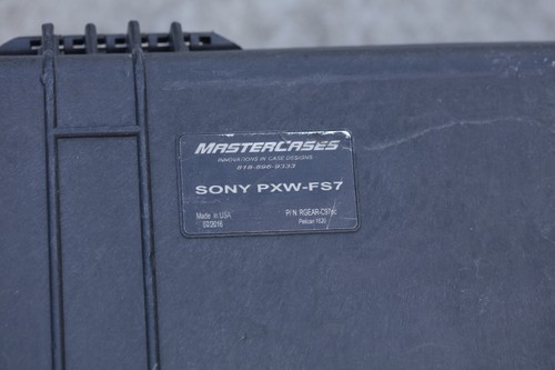 Sony PXW-FS7 MKI 4K XDCAM super 35 CMOS Sensor Camera w/accessories & case - Picture 11 of 12