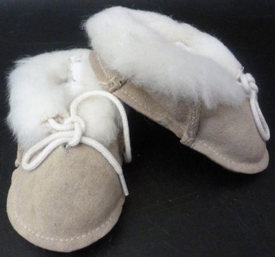 KINDER VINTAGE SCHUHE passen zu einer GROSSEN PUPPE, PUPPENSCHUHE, PUPPENKLEIDUNG
