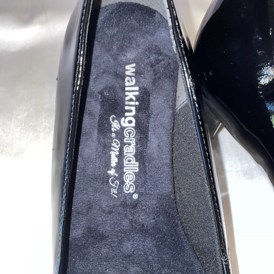 Cunas para caminar para mujer talla 8 zapatos Meredith anchos charol negro cómodos Foto 3 de 4