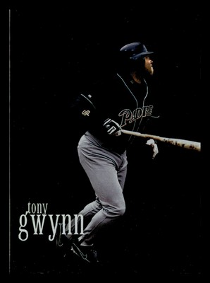 Tony Gwynn 2000 Topps Active Hits Leaders #468 HOF Padres Centered Mint