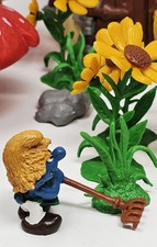 Vintage Schleich 1982 Gardener Smurf with Rake Peyo PVC Figure Hong Kong Toy