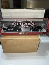 M2 Machines 1/64 World Of Outlaws 1973 Gmc Sierra 3500 & 1975 Gmc Sierra 15 R77