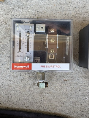 #ad HONEYWELL L404F1102 PRESSURETROL SPDT 10 150 PSI 120 240Vac $99.00