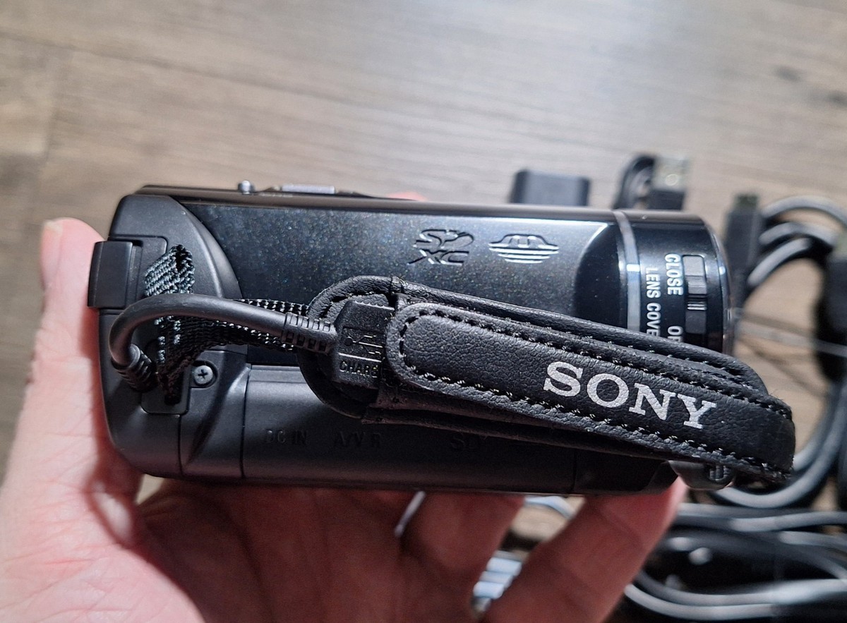 Sony HDR-CX210 8 GB Camcorder - Black for sale online | eBay Sony HDR-CX210 8 GB Camcorder - Black for sale online | eBay