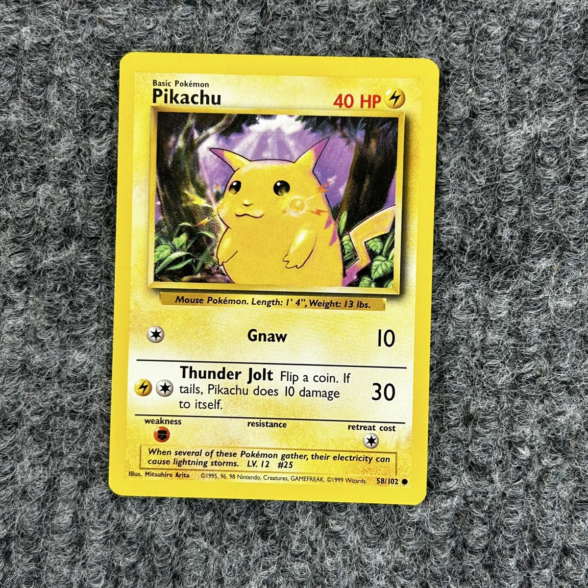 Pokémon Pikachu Pokémon TCG Base Set Individual Collectible Card