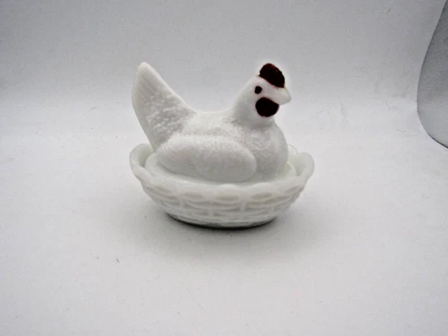Vintage Westmoreland Milk Glass Hen on Nest Covered Dish