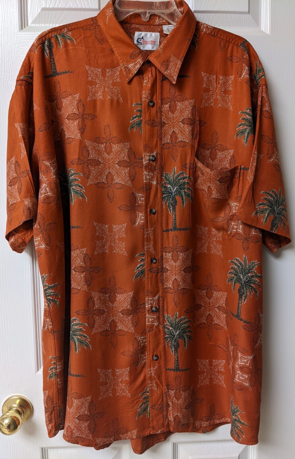 World Wide Sportsman Hawaiian Camp Button Down SS Shi… Gem
