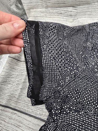 Lululemon Serve Up Some Sun Shirt Blouse Size 14/16 Black White SEE MEASUREMENTS - Bild 4 von 10