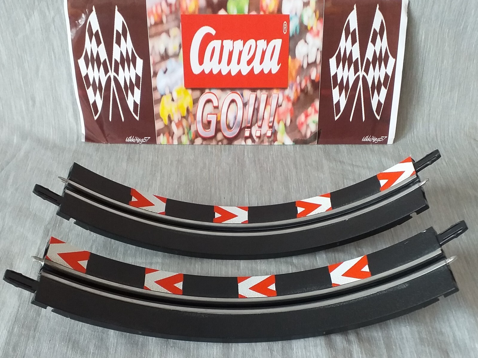 Carrera GO!!! Vertical Track Loop Extension Spares x2 Chevron 1:43 PreLoved Gift