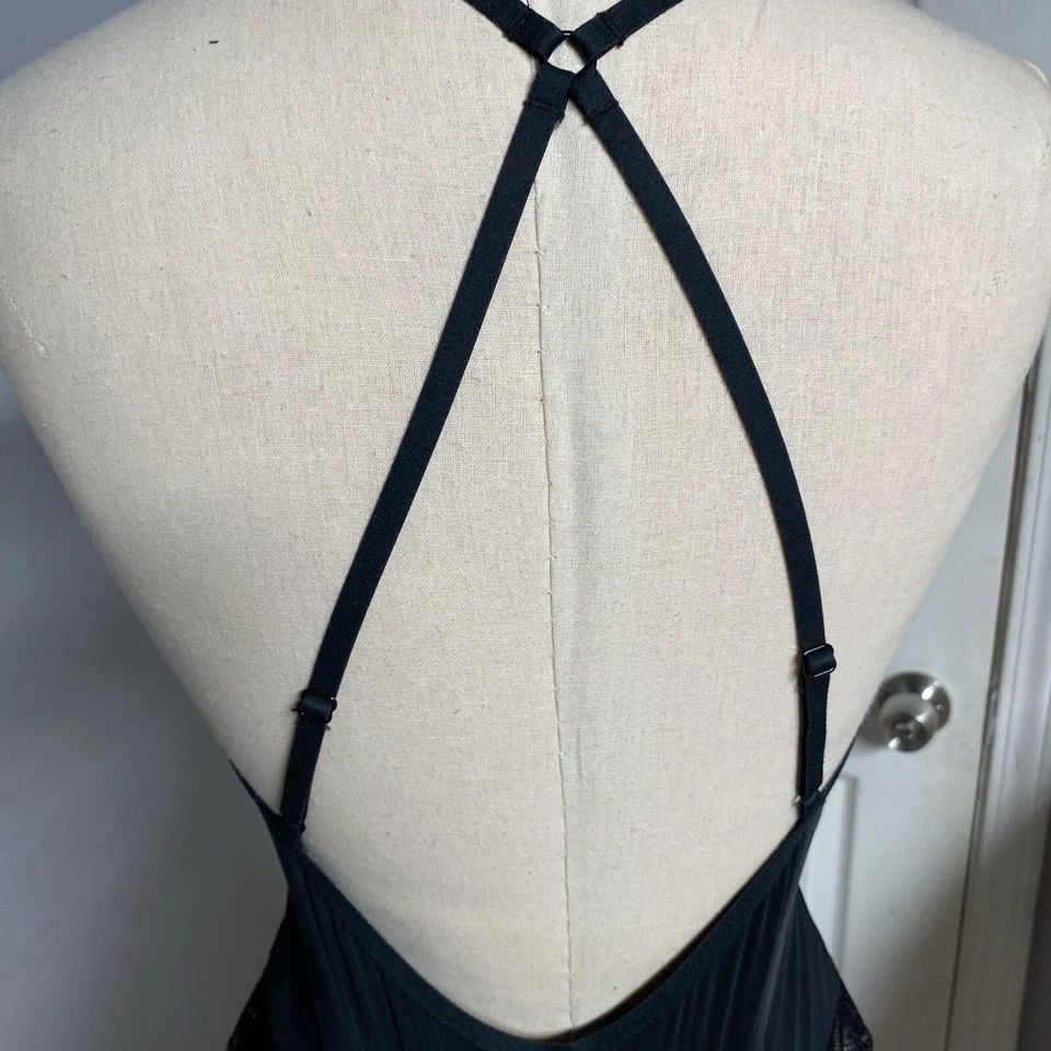 Jezebel by Felina Henny 蕾丝紧身衣裤轮廓十字背黑色 M 码全新带标签 — 第 4/4 张图片