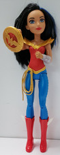 FIGURA MUÑECA MATTEL MUJER MARAVILLA NIÑAS SUPERHÉROE DC 12" DE ALTO LUCES Y CHARLAS